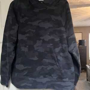 lululemon athletica women's black camo hoodie